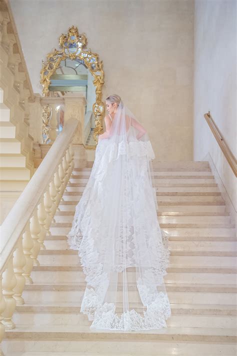 bergdorf goodman wedding dresses